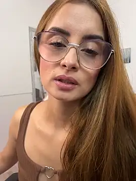 MiaaLoren online show from 01-18-26, 05:17