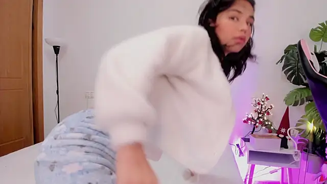 Snapshot of Adriennesexxx chatting on 12-31-24, 11:09 Adriennesexxx online show from 12-31-24, 11:09