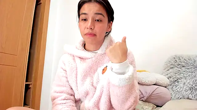 Snapshot of Adriennesexxx chatting on 02-26-25, 01:52 Adriennesexxx online show from 02-26-25, 01:52