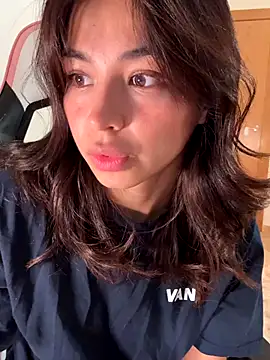 Snapshot of Adriennesexxx chatting on 11-30-25, 12:53 Adriennesexxx online show from 11-30-25, 12:53