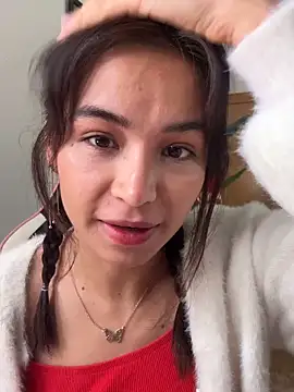 Snapshot of Adriennesexxx chatting on 12-02-25, 06:25 Adriennesexxx online show from 12-02-25, 06:25