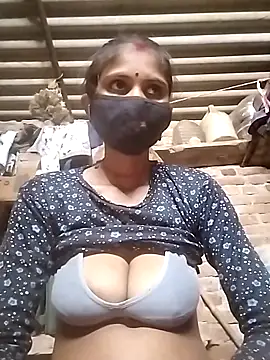 Snapshot of Ritu-0143 chatting on 04-11-26, 02:43 Ritu-0143 online show from 04-11-26, 02:43
