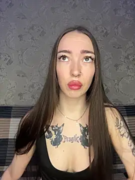 Snapshot of virginiaaaaa chatting on 12-03-25, 12:25 virginiaaaaa online show from 12-03-25, 12:25