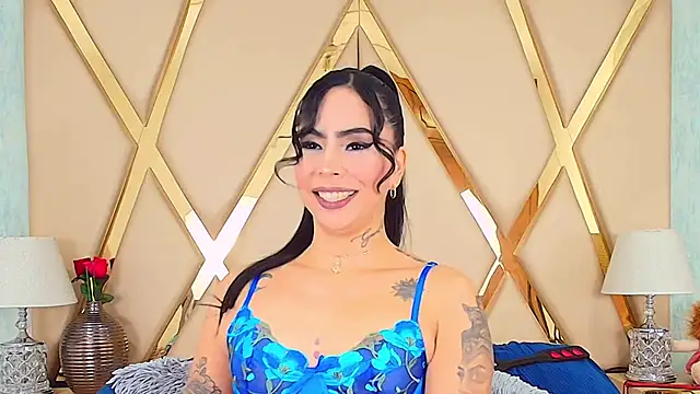 Snapshot of GiahDaniels chatting on 02-21-25, 08:05 GiahDaniels online show from 02-21-25, 08:05