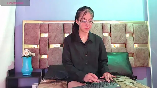 ling ling24 online show from 01-20-25, 07:25