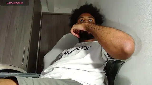 KaelMoreau online show from 02-15-25, 09:26