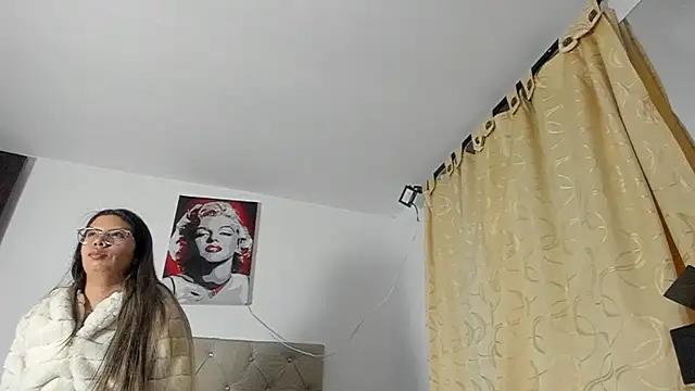 Vahiolet smith online show from 09-16-25, 03:18