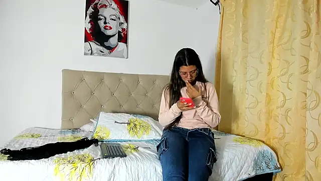 Vahiolet smith online show from 09-26-25, 01:53