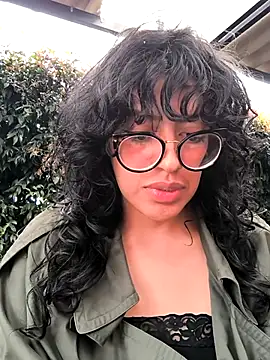 Snapshot of Fun_Everywhere chatting on 03-16-25, 03:39 Fun Everywhere online show from 03-16-25, 03:39