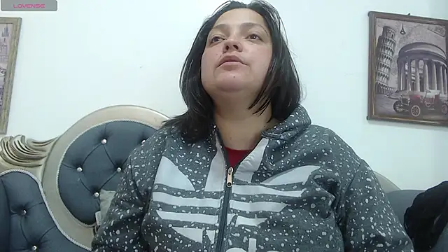 KataleyaStiward online show from 01-06-26, 01:26