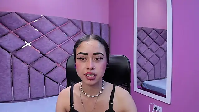 Snapshot of AnnySweett_ chatting on 10-22-25, 05:13 AnnySweett online show from 10-22-25, 05:13