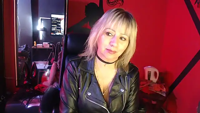 KLOE PIELL online show from 11-10-25, 09:03