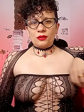 Snapshot of Daneshka_naughty chatting on 02-12-25, 02:56 Daneshka naughty online show from 02-12-25, 02:56