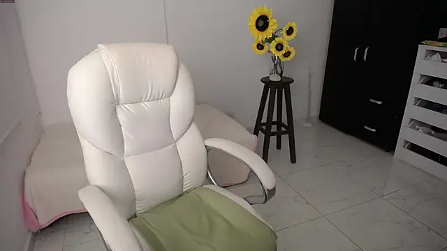 Ghada milf online show from 03-04-25, 12:07