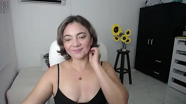 Ghada milf online show from 03-14-25, 11:34