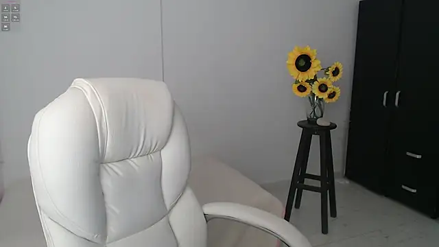 Ghada milf online show from 03-19-25, 11:47