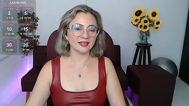 Snapshot of Ghada_milf chatting on 04-24-26, 11:07 Ghada milf online show from 04-24-26, 11:07