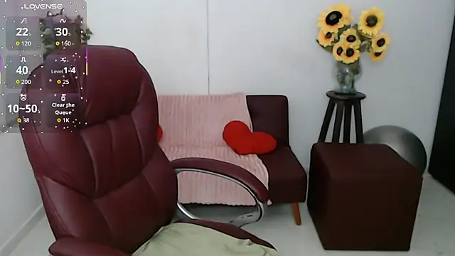 Snapshot of Ghada_milf chatting on 04-28-26, 10:15 Ghada milf online show from 04-28-26, 10:15