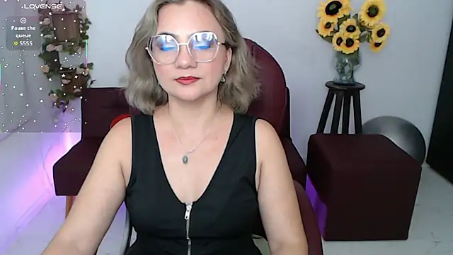 Snapshot of Ghada_milf chatting on 05-02-26, 08:03 Ghada milf online show from 05-02-26, 08:03