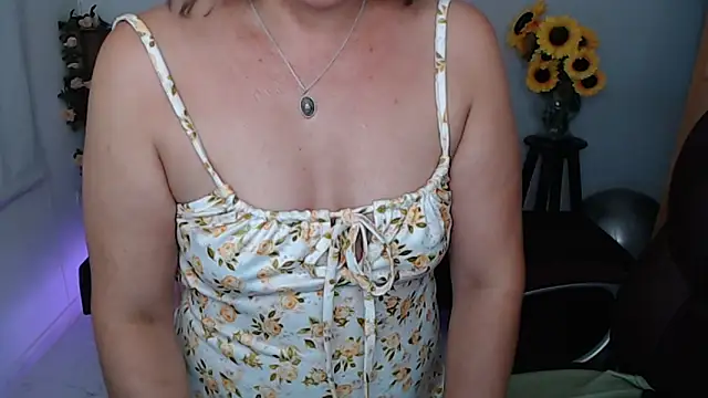 Snapshot of Ghada_milf chatting on 05-15-26, 11:23 Ghada milf online show from 05-15-26, 11:23