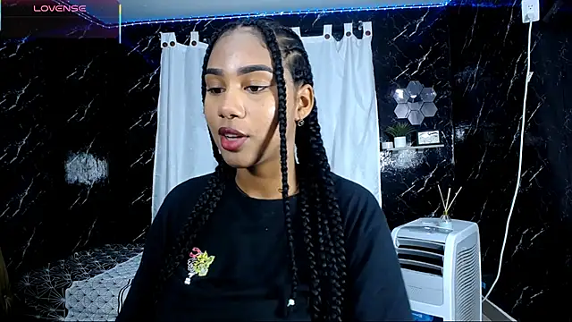 Hillary queen online show from 10-12-25, 12:59