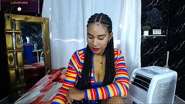 Hillary queen online show from 11-09-25, 06:06