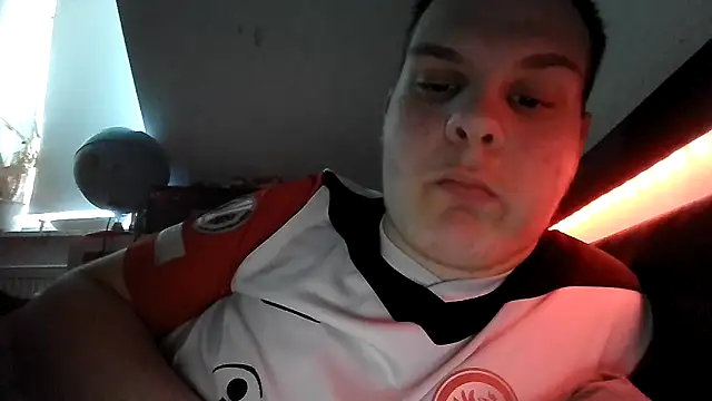 Nicolasjlhkjzl online show from 04-18-26, 09:57