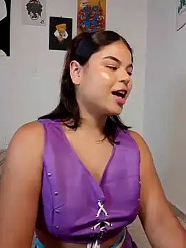 Snapshot of Cleo_hills chatting on 01-08-25, 04:54 Cleo hills online show from 01-08-25, 04:54