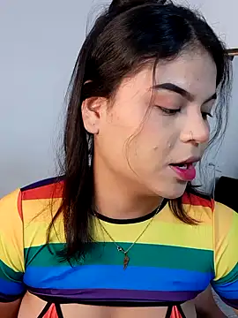 Snapshot of Cleo_hills chatting on 01-23-25, 01:56 Cleo hills online show from 01-23-25, 01:56