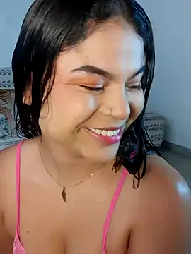 Snapshot of Cleo_hills chatting on 02-25-25, 01:28 Cleo hills online show from 02-25-25, 01:28