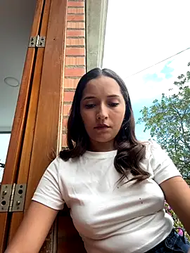 Penelope-Hot online show from 10-31-25, 06:53