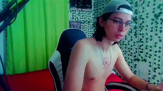 Andy gray online show from 09-30-25, 04:34