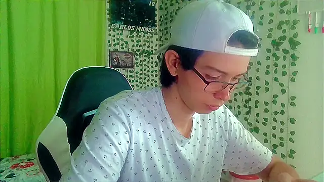 Andy gray online show from 10-12-25, 04:28