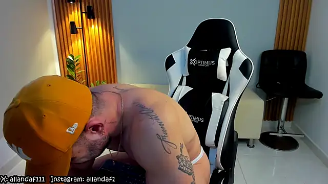 dafboy1 online show from 01-28-25, 01:16