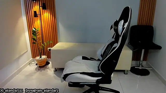 dafboy1 online show from 01-28-25, 04:19