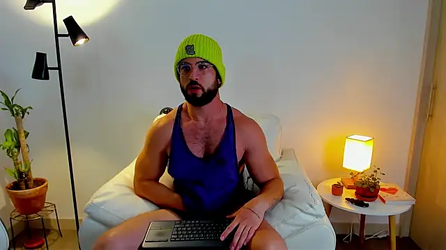 dafboy1 online show from 02-05-26, 03:05