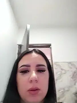 AdelinaJude online show from 04-03-26, 06:28