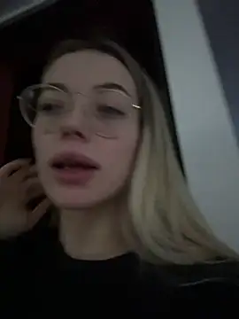 KylieJoyce online show from 01-01-25, 01:47