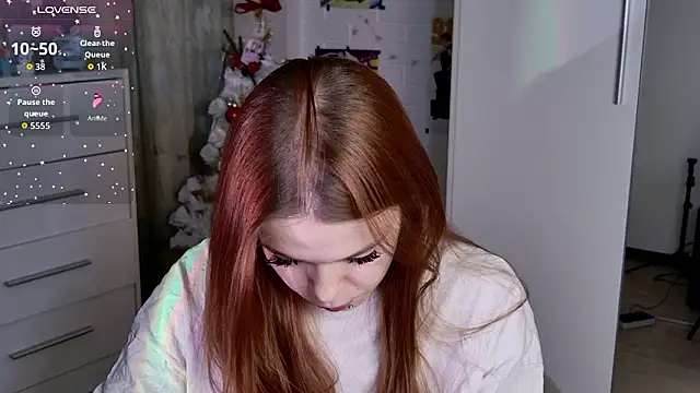 Snapshot of ValBae chatting on 02-16-26, 10:28 ValBae online show from 02-16-26, 10:28