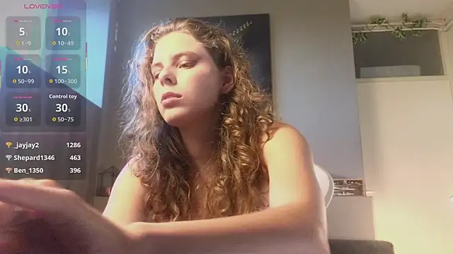 Snapshot of AyreenMoore chatting on 07-08-26, 07:18 AyreenMoore online show from 07-08-26, 07:18