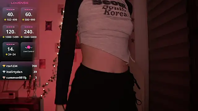 Snapshot of juliapie chatting on 12-08-24, 05:18 juliapie online show from 12-08-24, 05:18