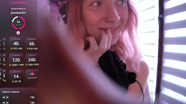 Snapshot of juliapie chatting on 12-18-24, 07:58 juliapie online show from 12-18-24, 07:58