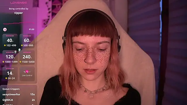 Snapshot of juliapie chatting on 12-20-24, 06:40 juliapie online show from 12-20-24, 06:40