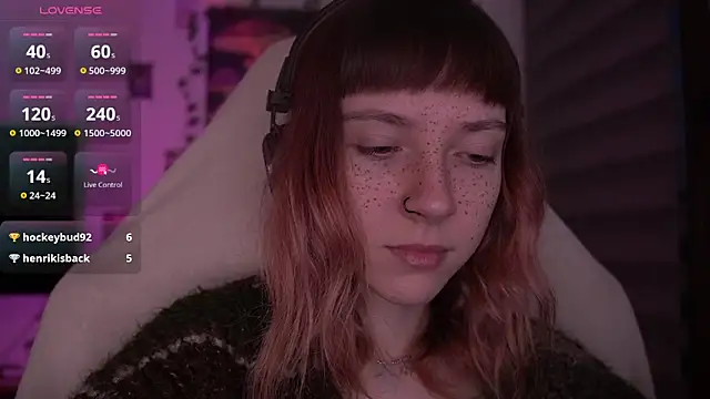 Snapshot of juliapie chatting on 03-08-25, 04:45 juliapie online show from 03-08-25, 04:45