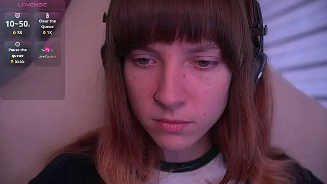 Snapshot of juliapie chatting on 10-17-25, 07:44 juliapie online show from 10-17-25, 07:44