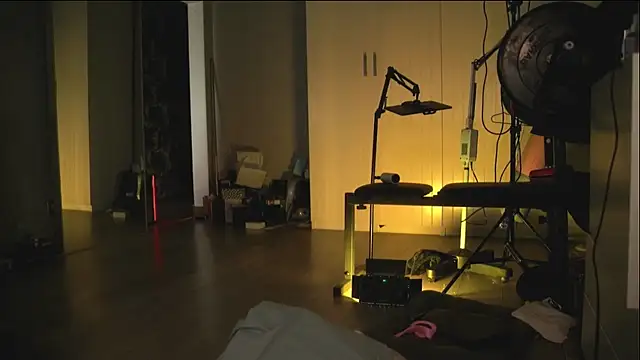 Snapshot of Arianna_Richi chatting on 02-27-25, 09:00 Arianna Richi online show from 02-27-25, 09:00