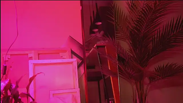 Snapshot of Arianna_Richi chatting on 09-24-25, 05:55 Arianna Richi online show from 09-24-25, 05:55