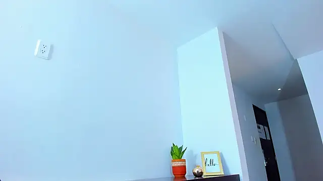 NathalyDaniels online show from 02-28-25, 11:47