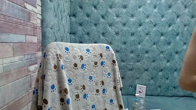 Snapshot of Samantha_Smiith chatting on 10-23-25, 04:01 Samantha Smiith online show from 10-23-25, 04:01