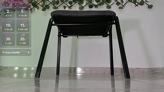 Snapshot of Madeleine__w chatting on 03-16-25, 03:39 Madeleine w online show from 03-16-25, 03:39